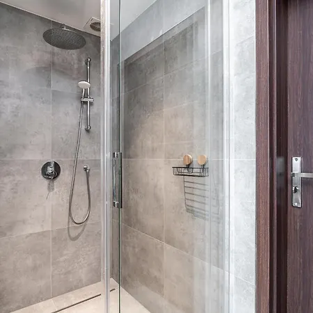 Appartamento Rentplanet - Przy Plantach Cracovia