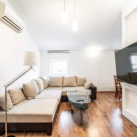 Rentplanet - Przy Plantach *