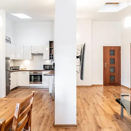 Rentplanet - Przy Plantach Cracovia