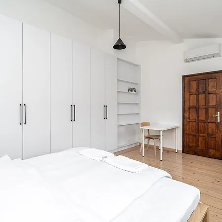 Rentplanet - Przy Plantach Lägenhet Kraków